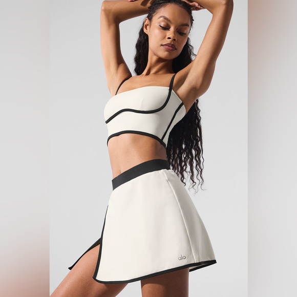 ALO YOGA Airbrush Streamlined SET Skirt And Bra Tank Top Medium Skirt Small 🖤🤍 - Picture 3 of 16